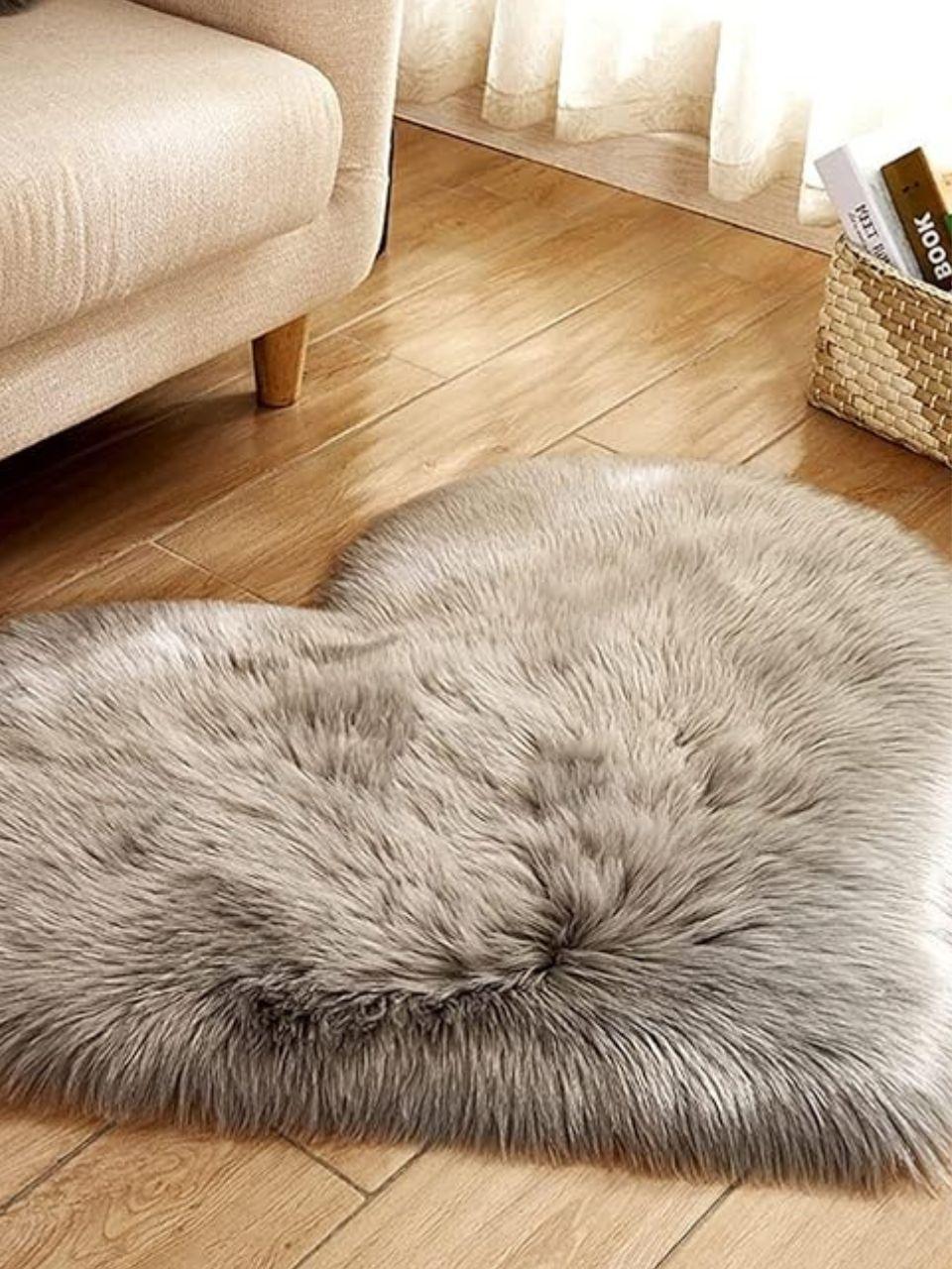 Heart Shape Faux Sheepskin Fur Area Throw Rug Floor Mat Carpet for Bedroom Soft Circle Kids Play Mat for Nursery (Grey, 16x20 (2 Pcs))